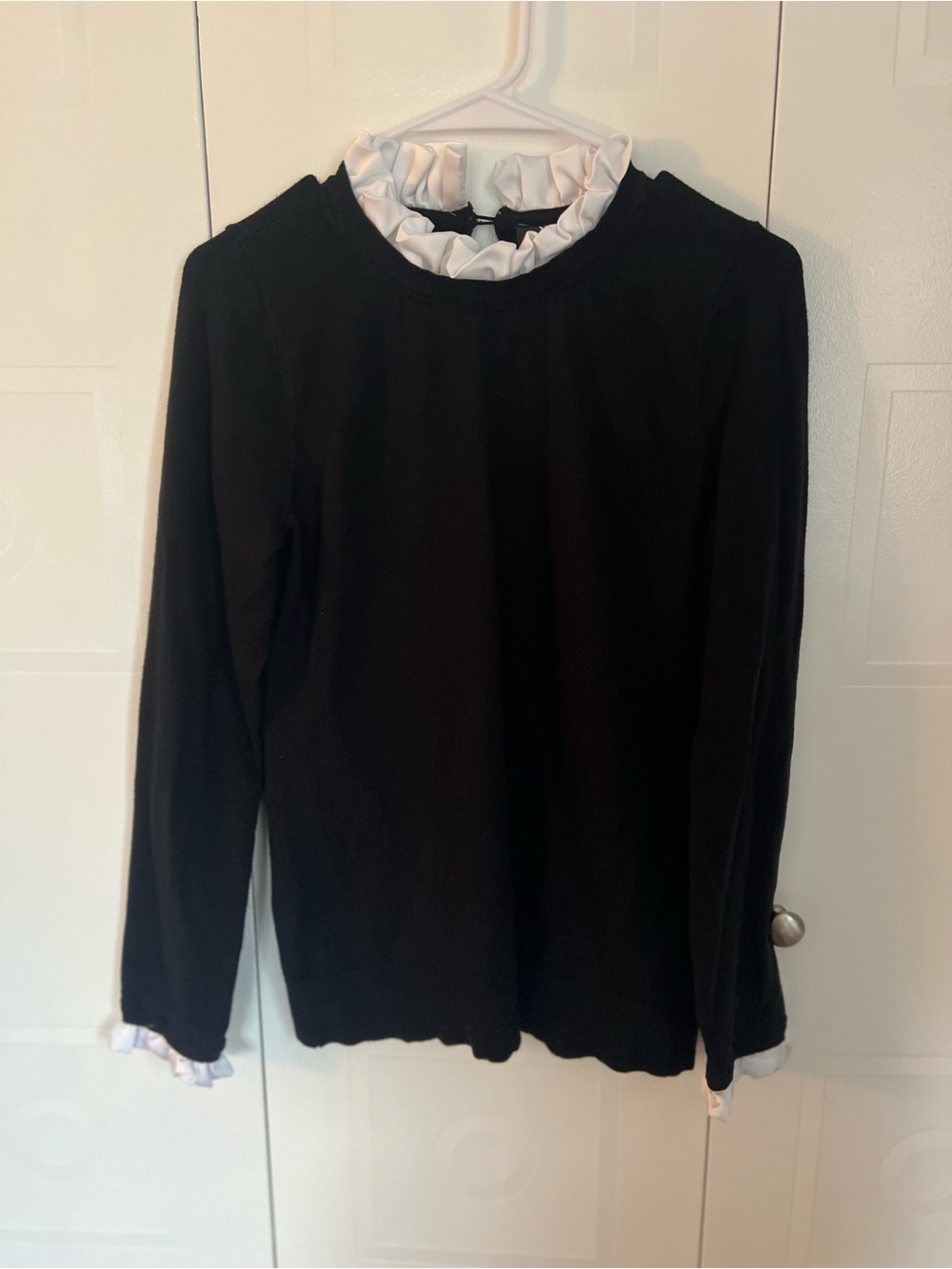 Vici Black Long-Sleeve Top with White Ruffle Collar and Cuffs Size Large